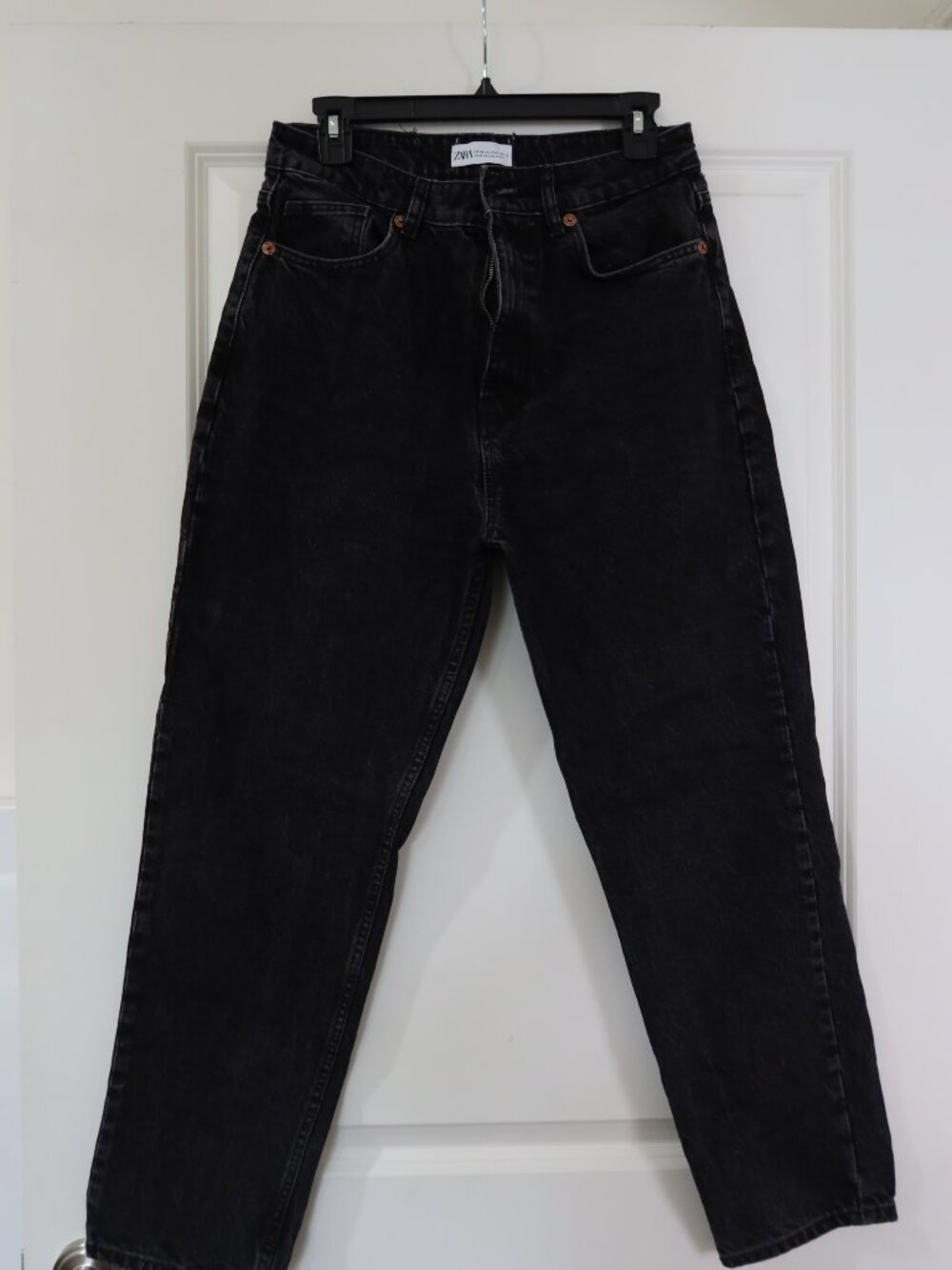 Zara Mom-fit jeans